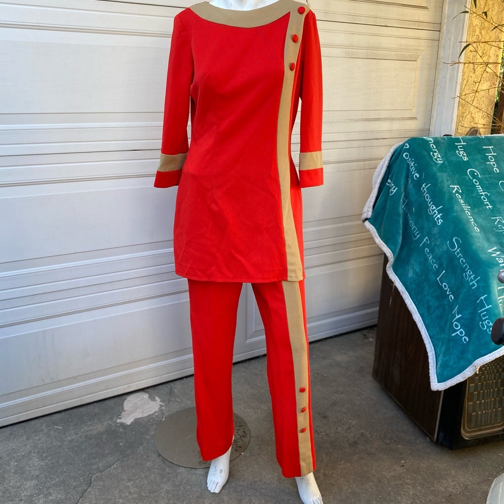 Ladies vintage Mod space age uniform retro 60’s 70’s pant suit 2-piece groovy